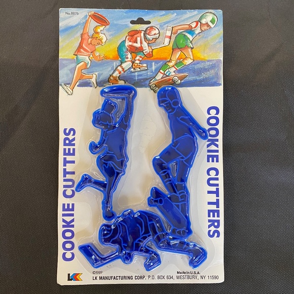Vintage Sports Theme Cookie Cutters New in Box - Picture 2 of 5